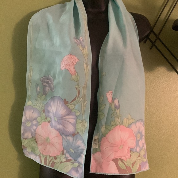 Avon scarf - Picture 4 of 6